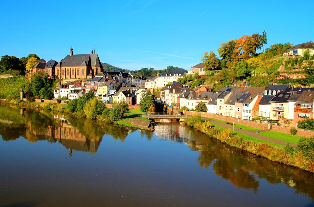 Hotel Am Markt Saarburg Esterno foto